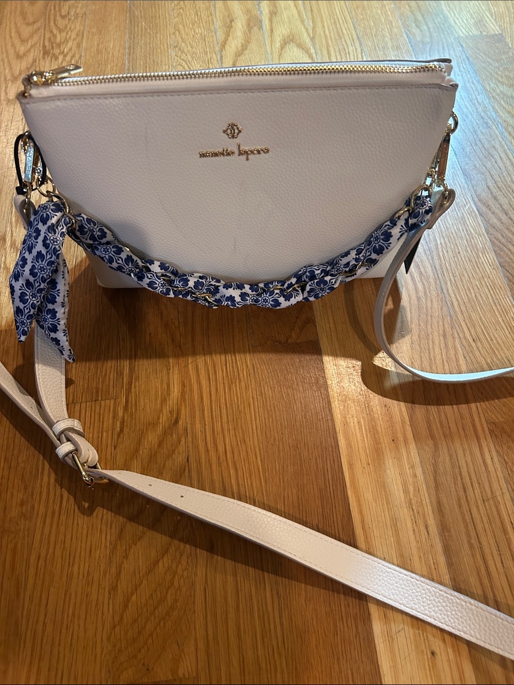 NWT Nanette Lepore white Shoulder Crossbody w/removable Blue Floral Scarf Accent